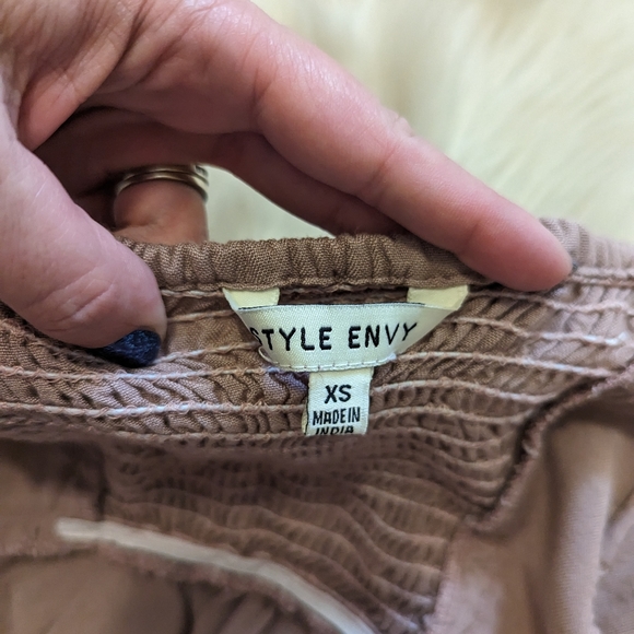 Style Envy mauve pink color peplum spaghetti strap tank top size Xs - Picture 6 of 8